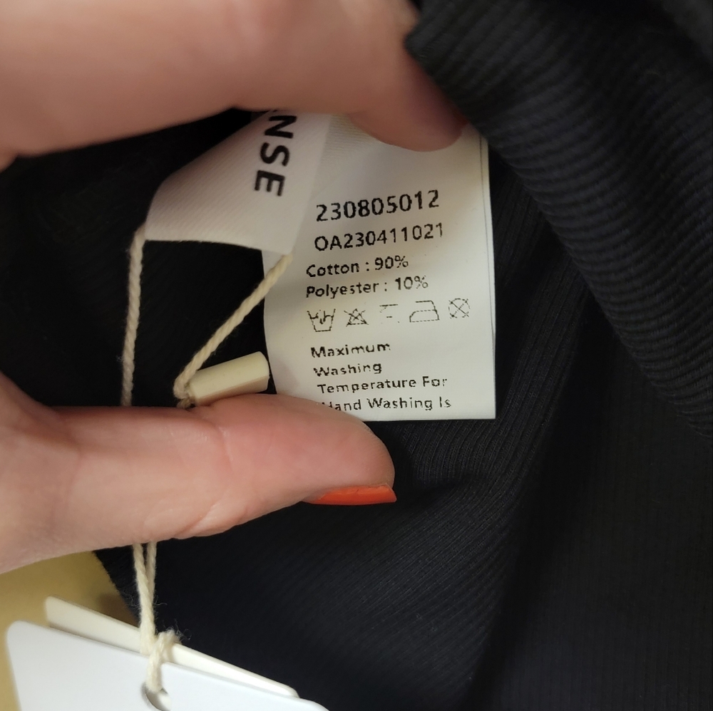 Commense NWT Black Ribbed Tank Size Small - Picture 3 of 5